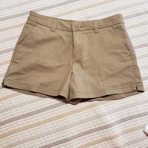 Khaki shorts size 4 NWOT